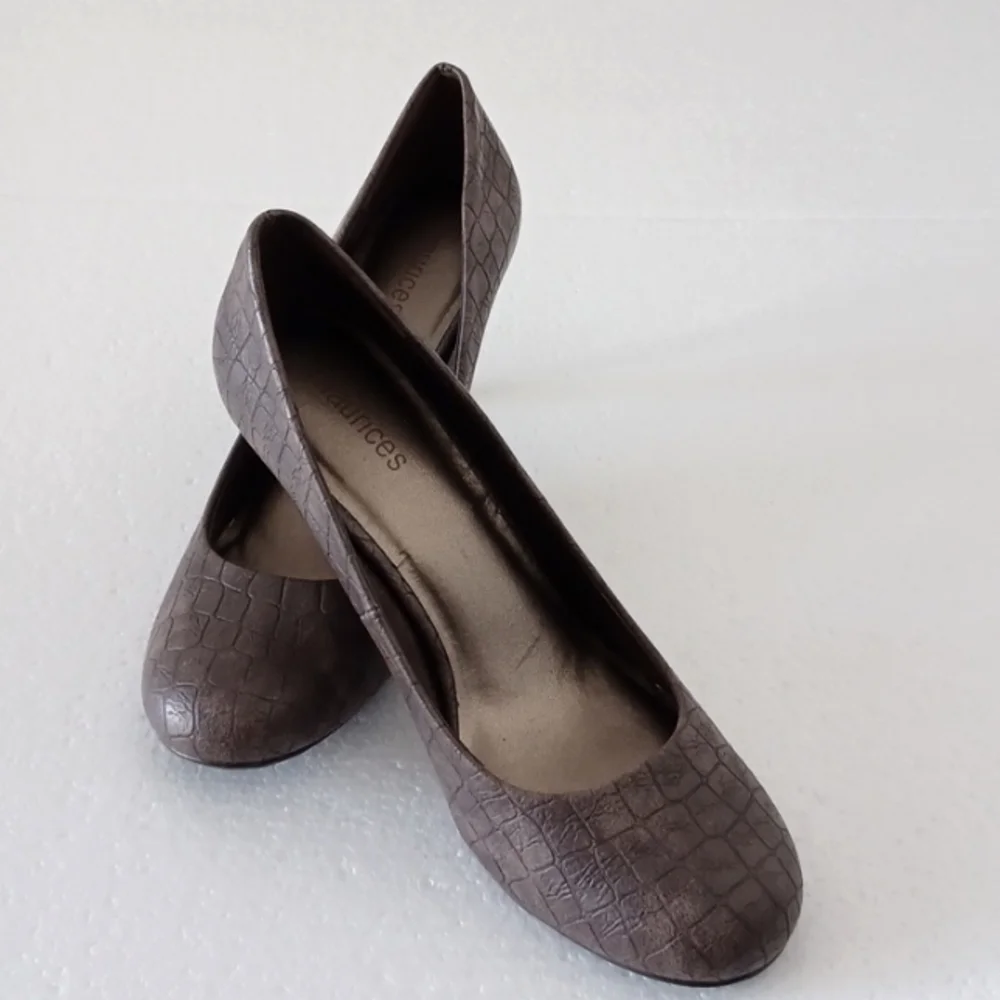 Maurices Alligator Skin Heels